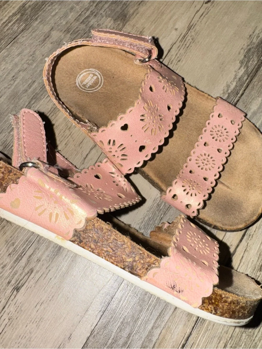 wonder nation Light Pink Floral Cutout Girls Sandals